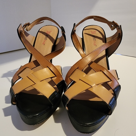 JustFab Black and Tan Sandles - Picture 1 of 6